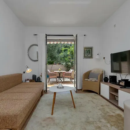 Zovko Apartamento *