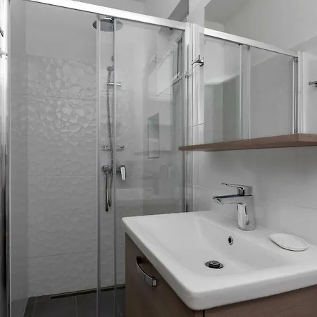 Zovko Apartamento *